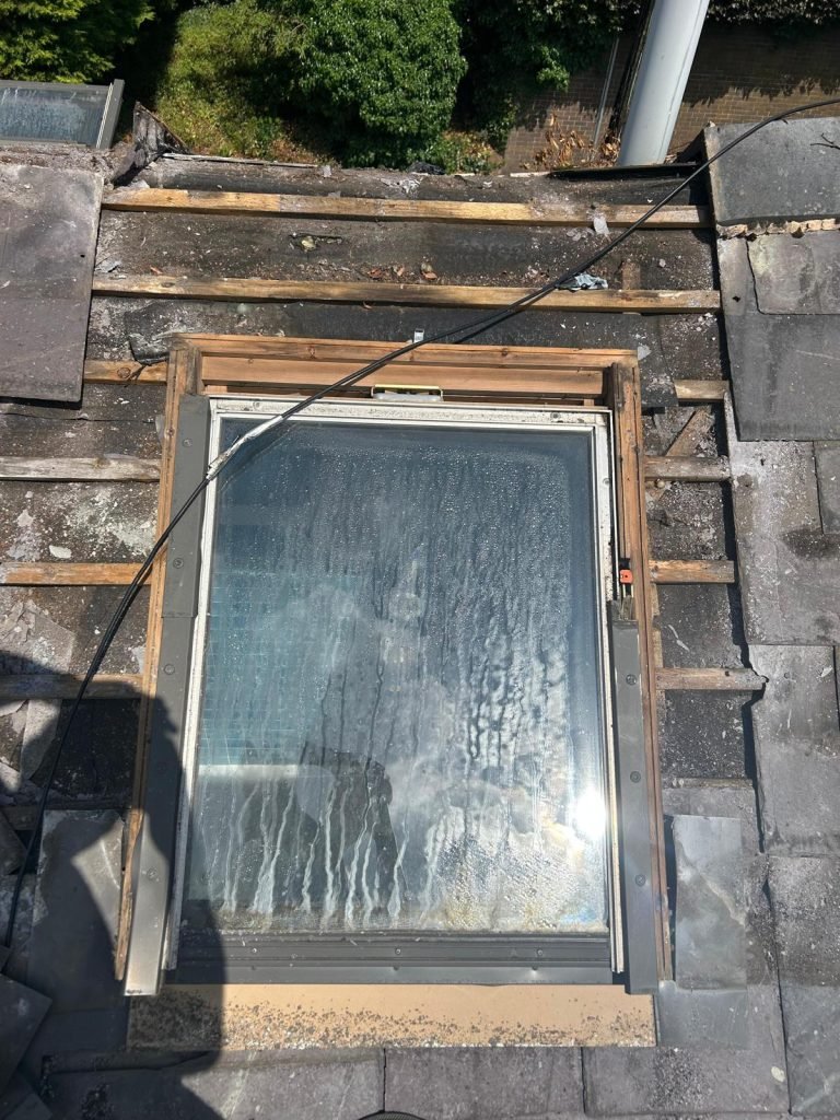 expert roofing contractors in altrincham